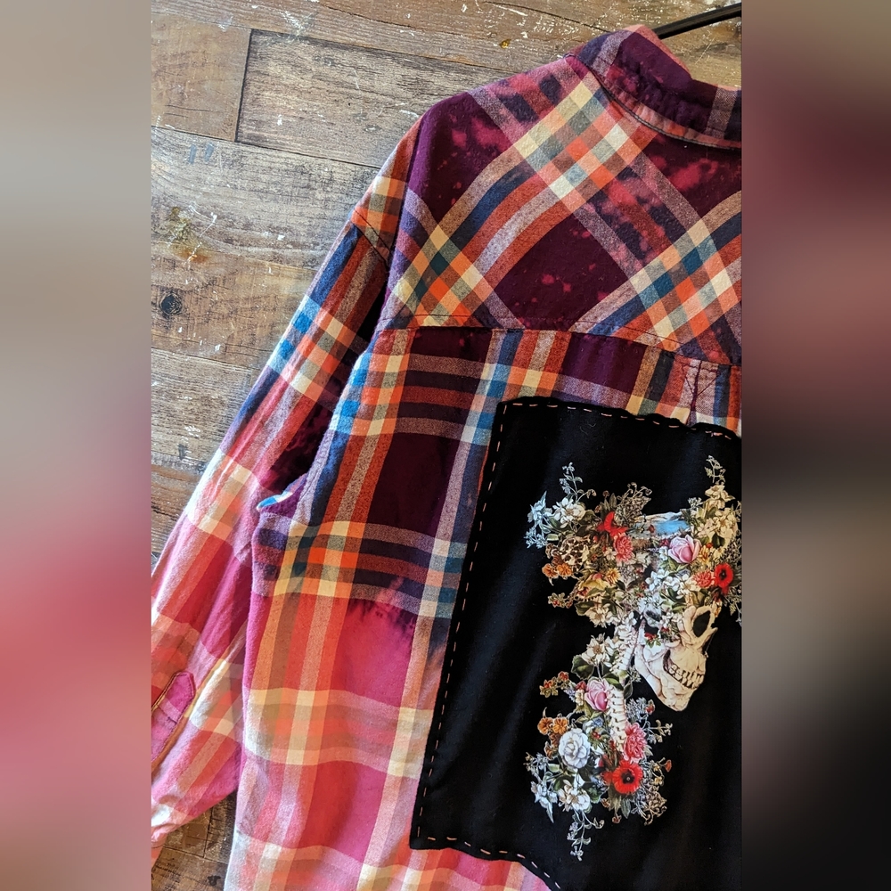 Sale! New Upcycled Handcrafted Dip Dyed Bleached Flannel Shirt With Floral Skull - Picture 6 of 16